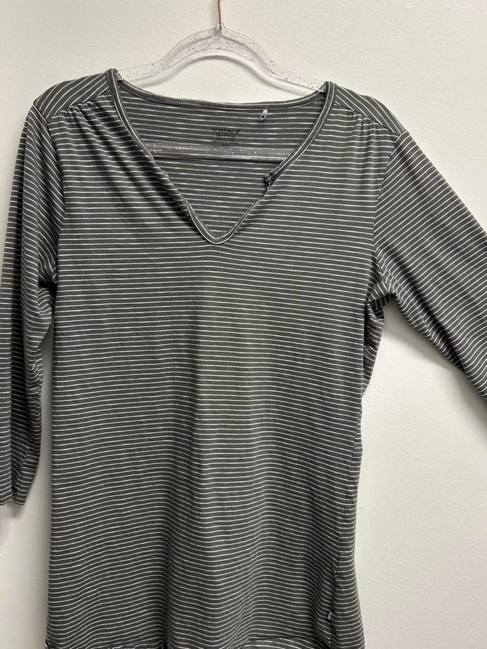 Toad&Co Tamaya Dos  Gray and White Striped V-Neck Long Sleeve Organic cotton Top